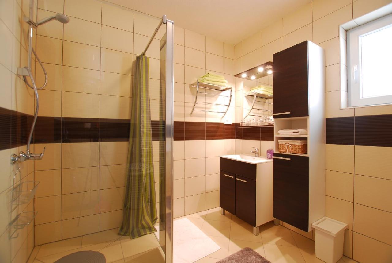 Apartments With A Parking Space Rijeka - 18146 Zewnętrze zdjęcie
